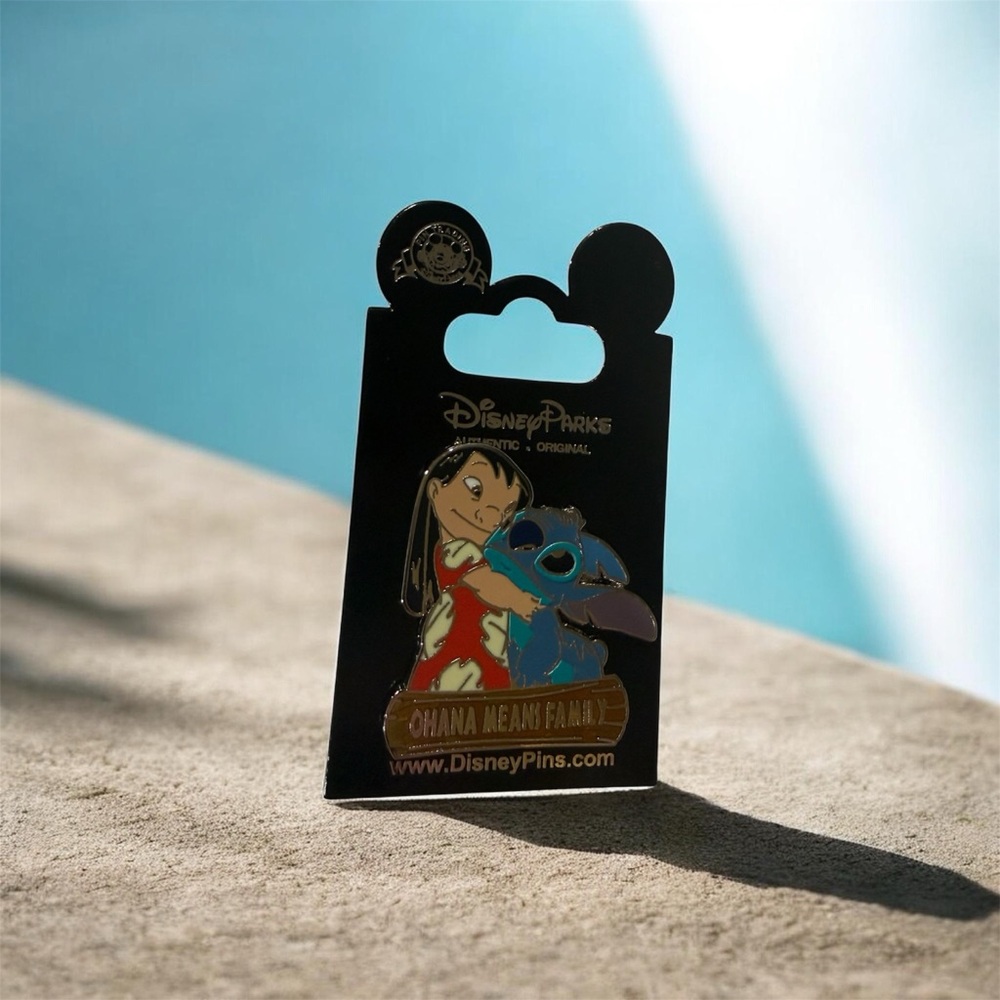 Disney Parks Lilo & Stitch Pin (Ohana Means Family)